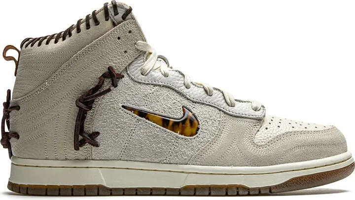 x Bodega Dunk High "Friends and Family" sneakers