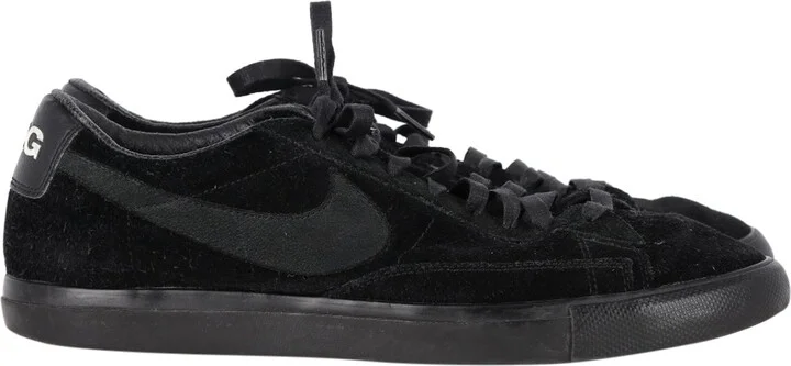 x COMME des GARCONS Blazer Low Top Sneakers in Black Suede