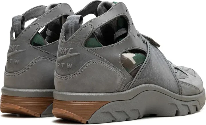 x Corteiz Air Trainer Huarache "Gully Grey" sneakers - Image 3