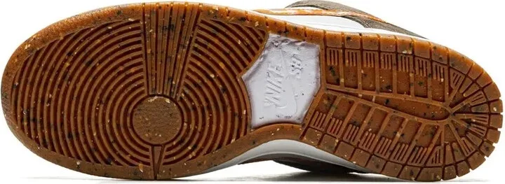 x Crushed DC SB Dunk Low Pro QS sneakers - Image 4
