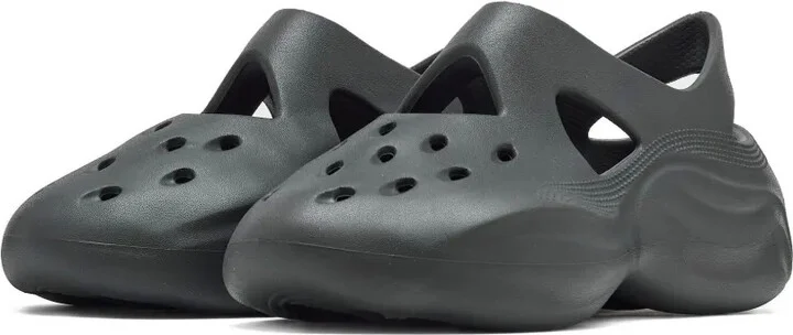 x Dingyun Zhang Diffuser "Black" sandals - Image 2