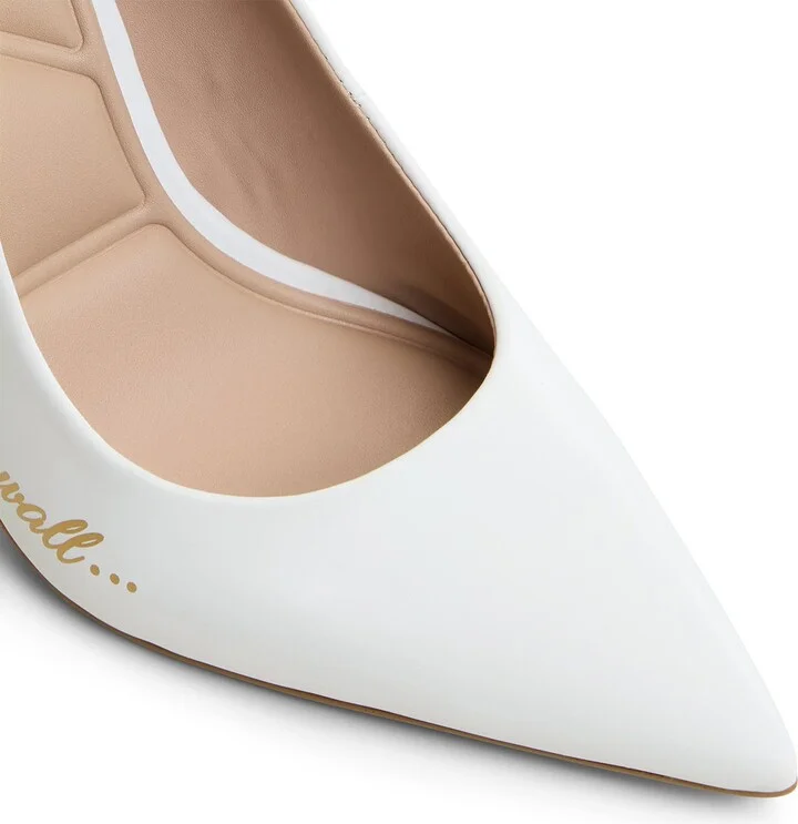 x Disney® Snow White Pointed Toe Pump - Image 5