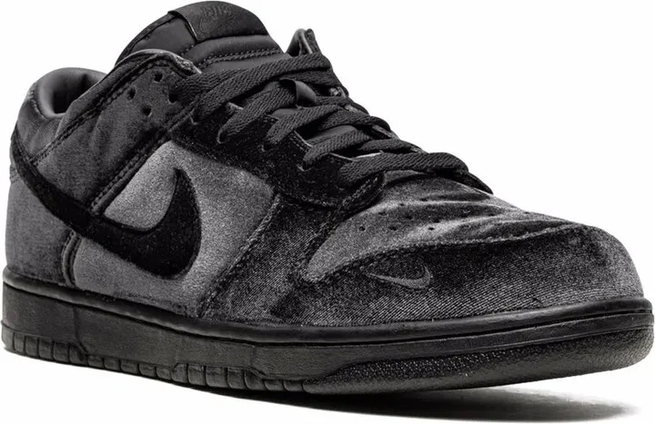 x Dover Street Market Dunk Low "Triple Black Velvet" sneakers - Image 2