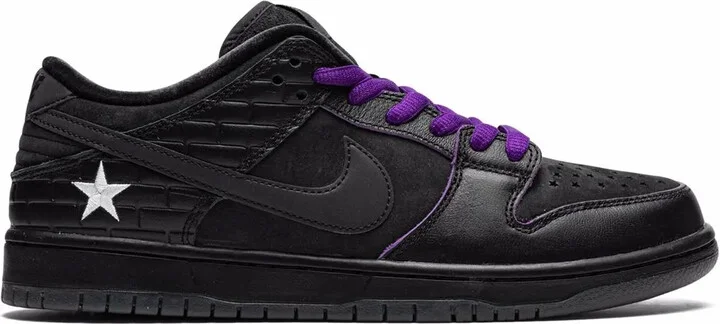 x Familia SB Dunk Low "First Avenue" sneakers