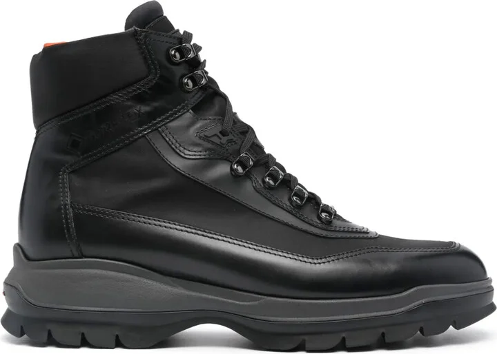 x GORE-TEX hiking boots