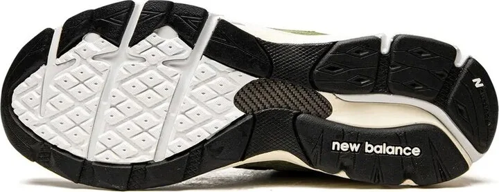 x JJJJound 990v3 sneakers - Image 4
