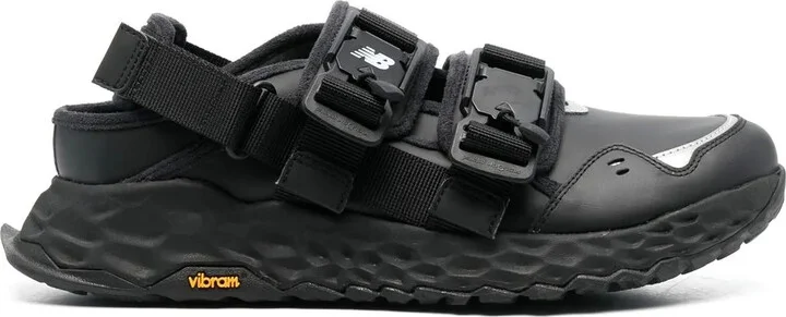 x Junya Watanabe x Comme des Garçons buckle-fastening sneakers