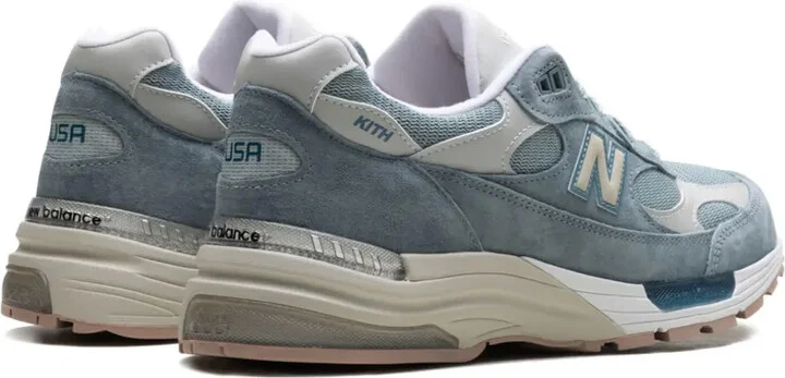 x Kith Osaka 992 Made in USA "Aegean Blue/Shadow Grey" sneakers - Image 3