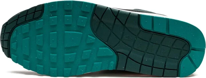 x LeBron James Air Max 1 ''Liverpool" sneakers - Image 3