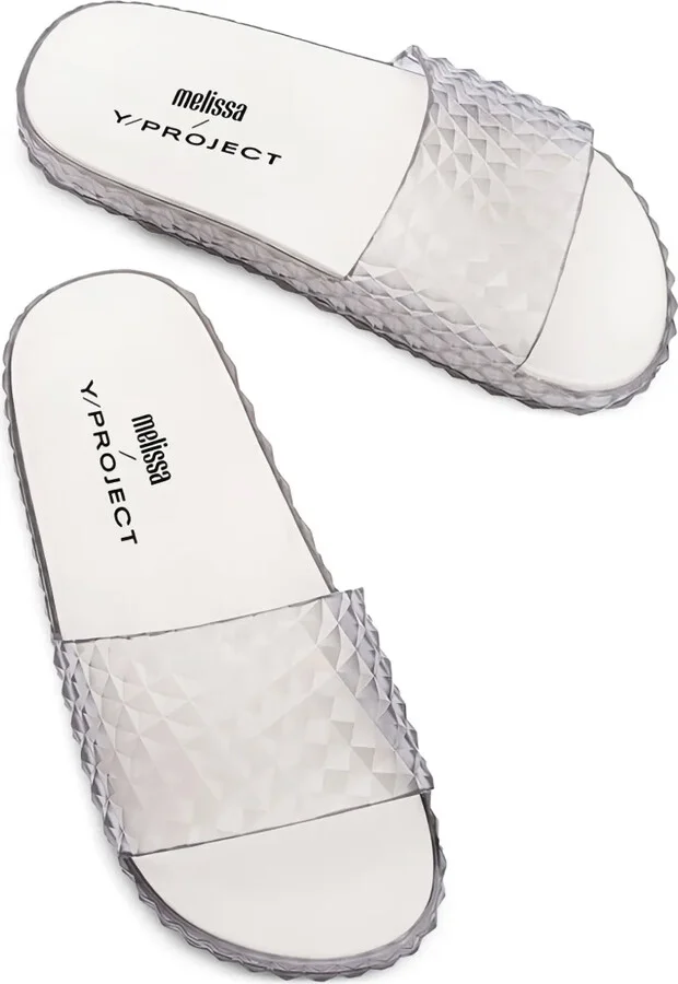 x Melissa Court slides - Image 4