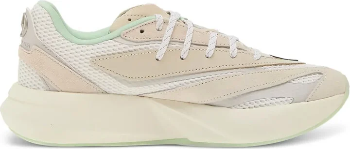 off white / core black / frozen green