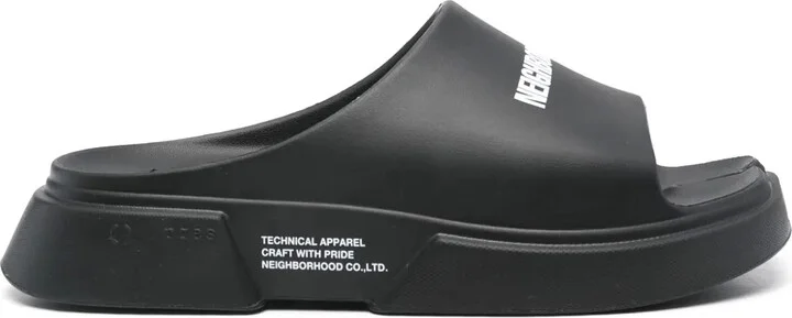 x Paes logo-print slides