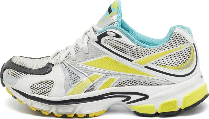 x Reebok pre-owned Spike Runner 200 mesh-panelled sneakers