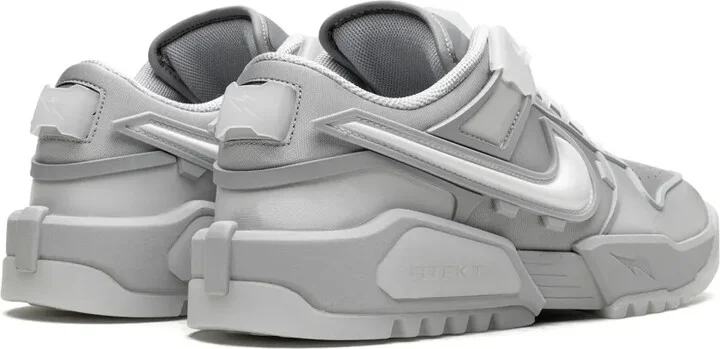 x RTKFT Dunk Genesis Low "Ghost (Edition of 8461)" sneakers - Image 3