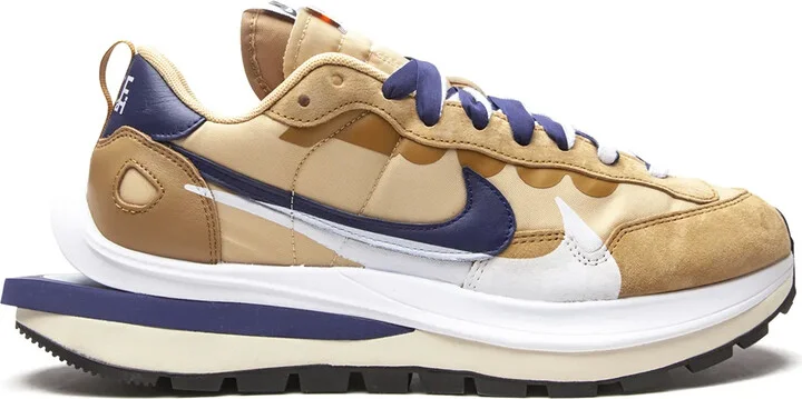 x sacai VaporWaffle "Tan Navy" sneakers