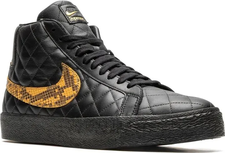 x Supreme SB Blazer "Black" sneakers - Image 2