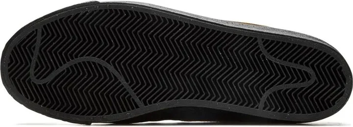 x Supreme SB Blazer "Black" sneakers - Image 4