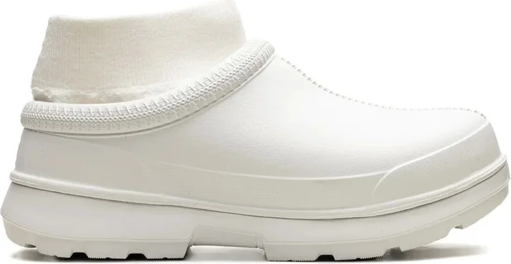 x Tasman slippers