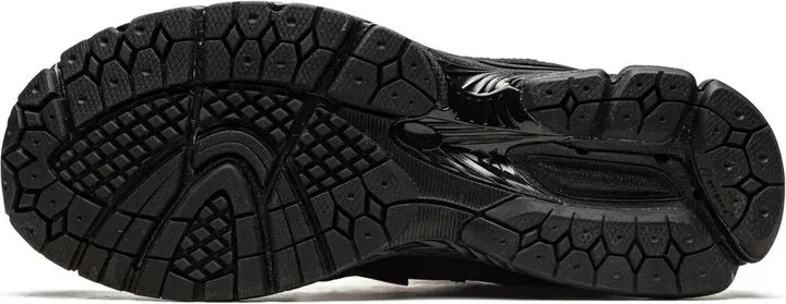 x The Basement 2002R "Earth Brown" sneakers - Image 4