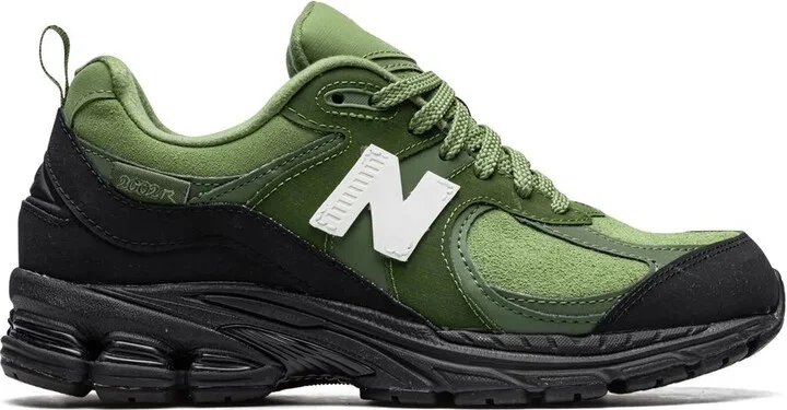 x The Basement 2002R sneakers