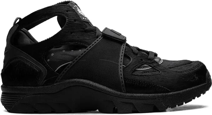 x Trainer Huarache "Black Pony" sneakers