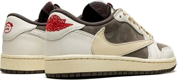 x Travis Scott Air Jordan 1 Low OG "Reverse Mocha" sneakers - Image 3