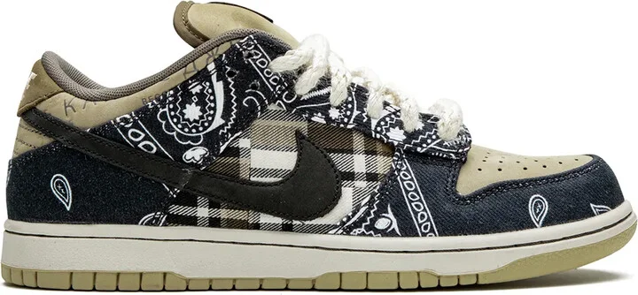 x Travis Scott SB Dunk Low sneakers
