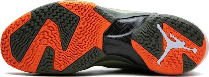 x UNDEFEATED Air Jordan 37 "Flight Jacket" sneakers - Image 4