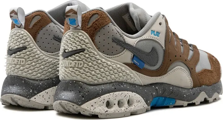 x UNDEFEATED Air Terra Humara "Archaeo Brown" sneakers - Image 4