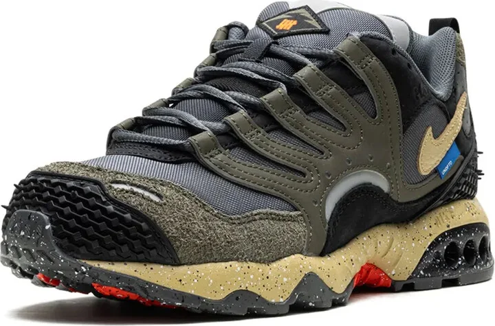 x UNDEFEATED Air Terra Humara "Cargo Khaki" sneakers - Image 5