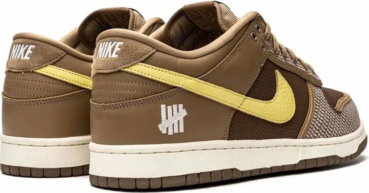 x Undefeated Dunk Low SP "Canteen" sneakers - Image 3