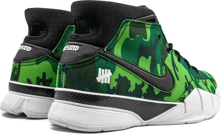 x Undefeated Kobe 1 Protro PE "Green Camo" sneakers - Image 3