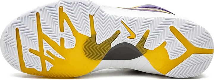 x Undefeated Kobe 4 Protro "La Lakers" sneakers - Image 4