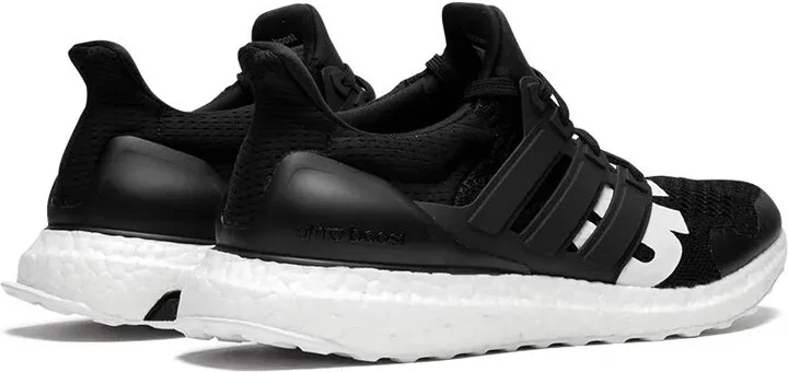 x Undefeated Ultraboost sneakers - Image 3