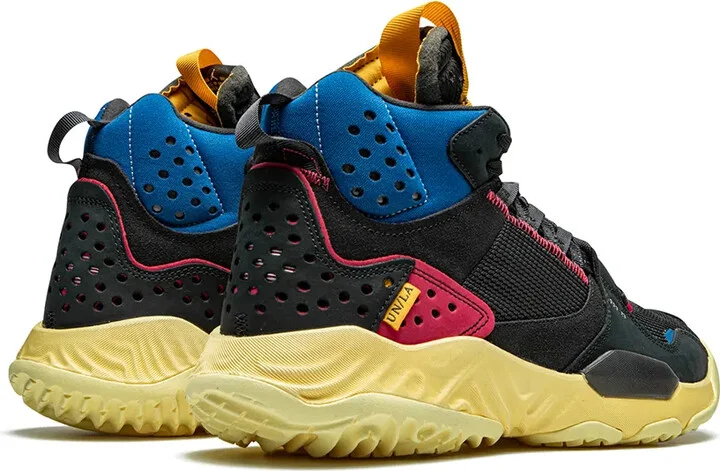 x Union LA Delta Mid SP "Off Noir" sneakers - Image 3
