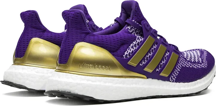 x UW UltraBoost "Washington Huskies" sneakers - Image 3