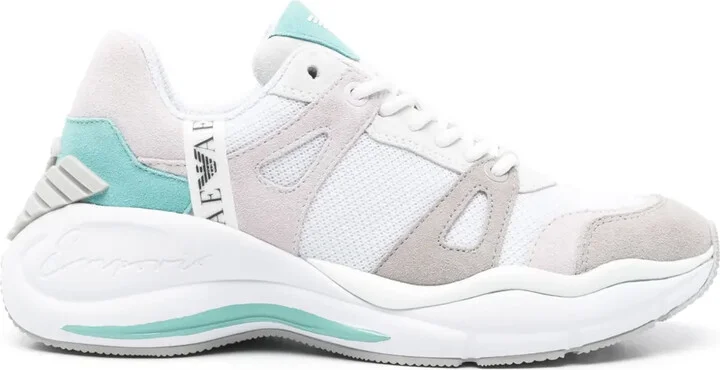 X3X184 sneakers