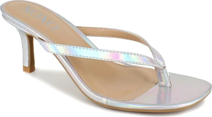 XOXO Women's GEM Pump