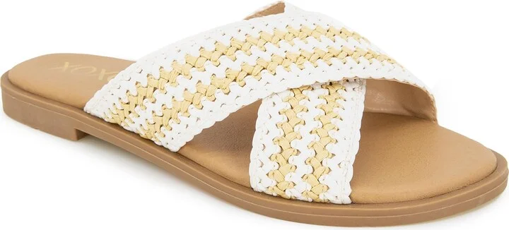 XOXO Women's Melly Flat Sandal