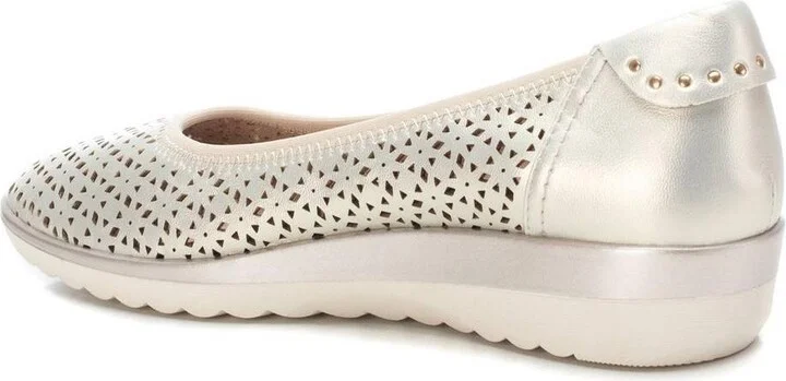 Xti Women's Ballet Flats By - Image 6