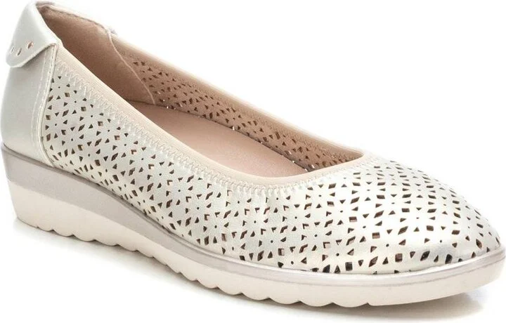 Xti Women's Ballet Flats By - Image 7