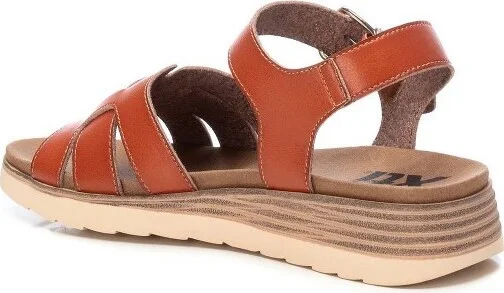 XTI Women's Flat Sandals , Taupe, - Image 3