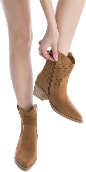 Xti Women's Suede Ankle Booties 143885 Taupe - Image 2