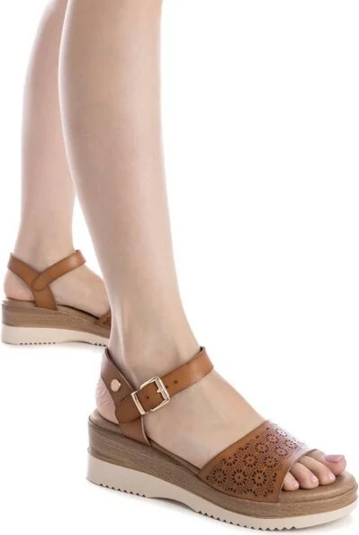 Xti Women's Wedge Sandals 143850 CAMEL - Image 2