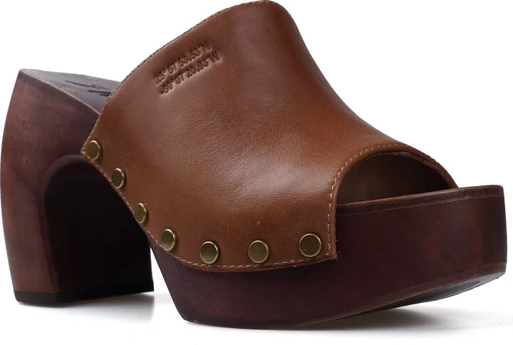 Xyla Platform Sandal