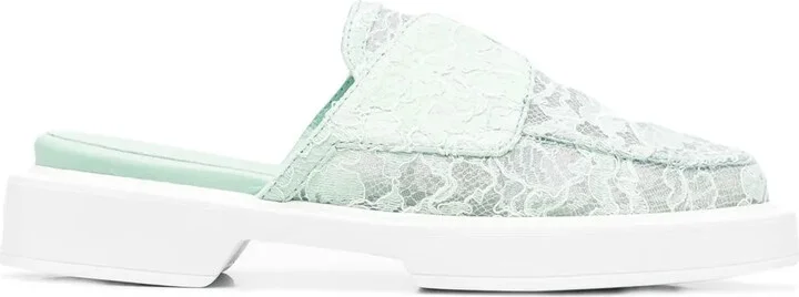 Yacht lace mules