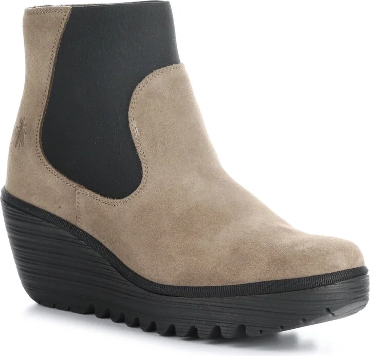 012 TAUPE OIL SUEDE