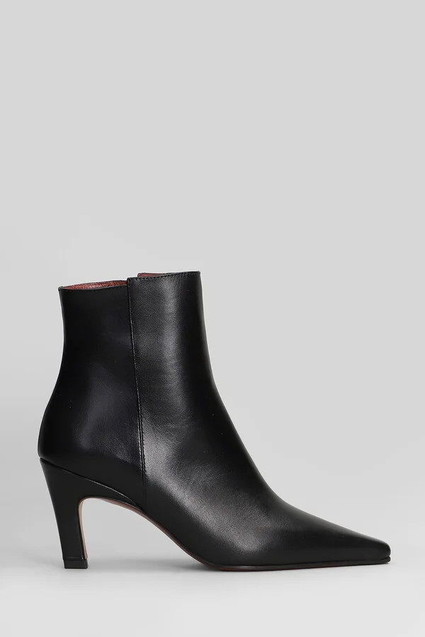 Yanira High Heels Ankle Boots In Black Leather