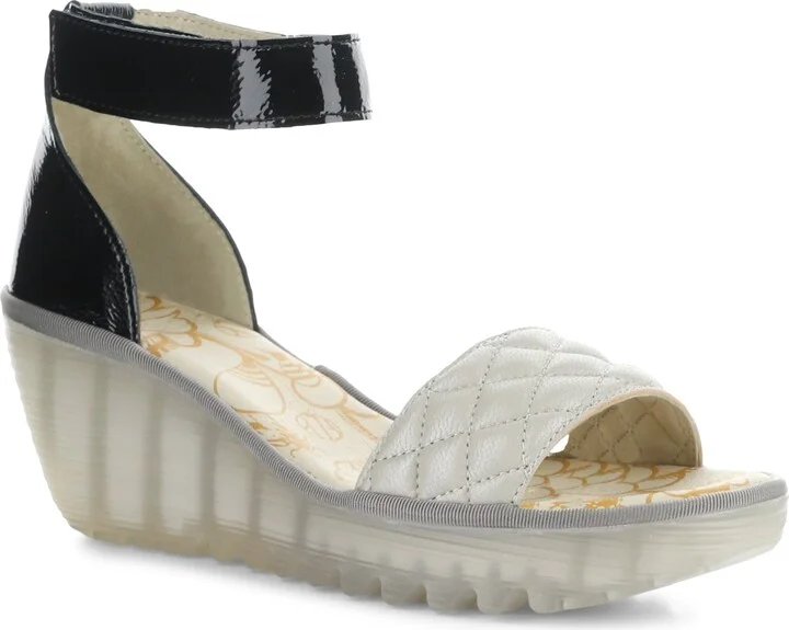 Yaru Platform Wedge Sandal