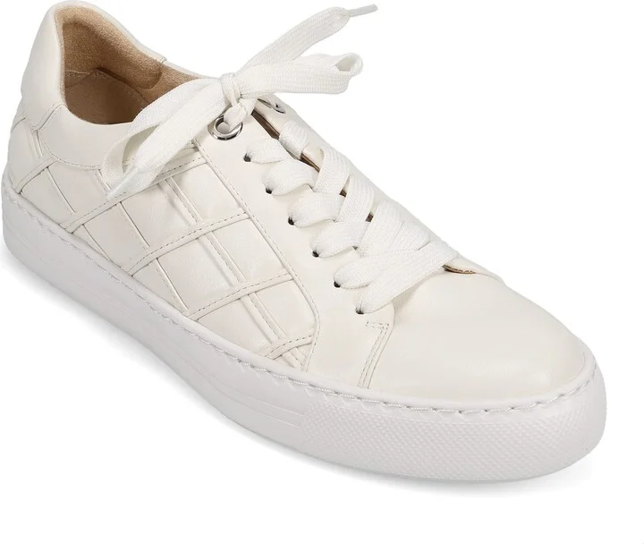 Yashi Low Top Sneaker